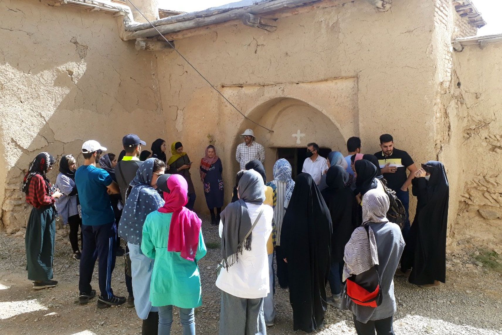 تور دانش آموزی مدارس، اردو دانش اموزی، مجری تور دانش اموزی 